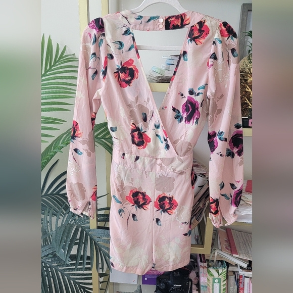 ASOS Blush Pink Floral Romper with Belt - Women's Size 6 - Picture 2 of 4